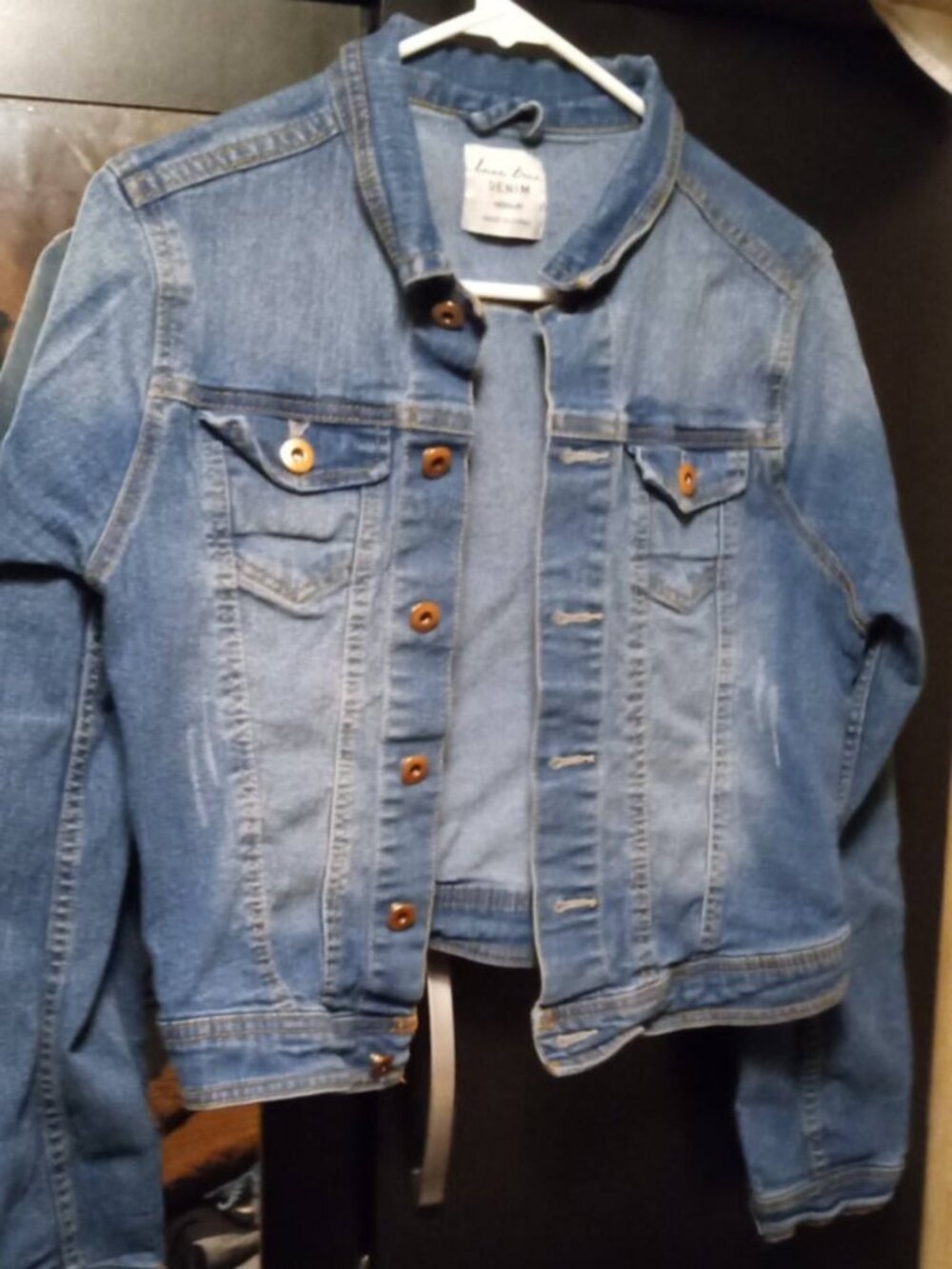 love tree denim jean jacket medium short 18inches length